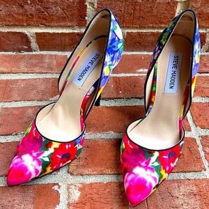 STEVE MADDEN Floral Garden Sateen Cutout High Stiletto Heels